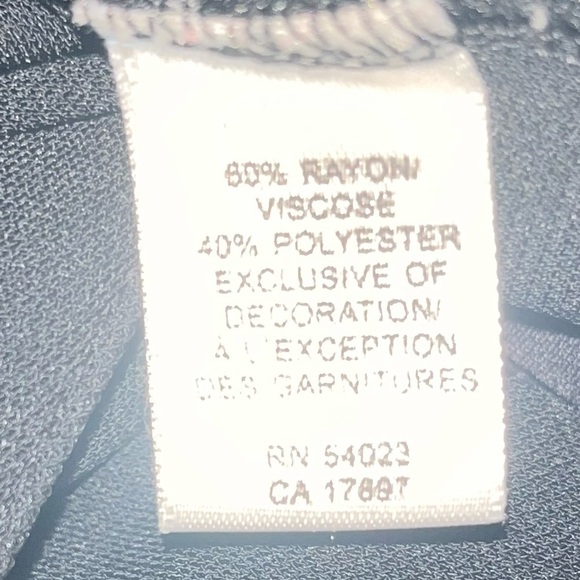 ⭐️Host Pick⭐️Theory Black V Neck Dress!! Size 10 sleeveless shoulder ties V back - Picture 10 of 14